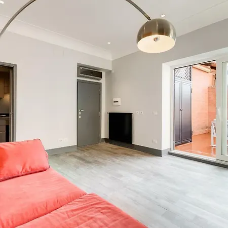 Trevi Area Penthouse Apartment
